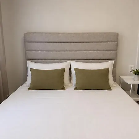 Big With Kitchen Near Ladadika Apartment *